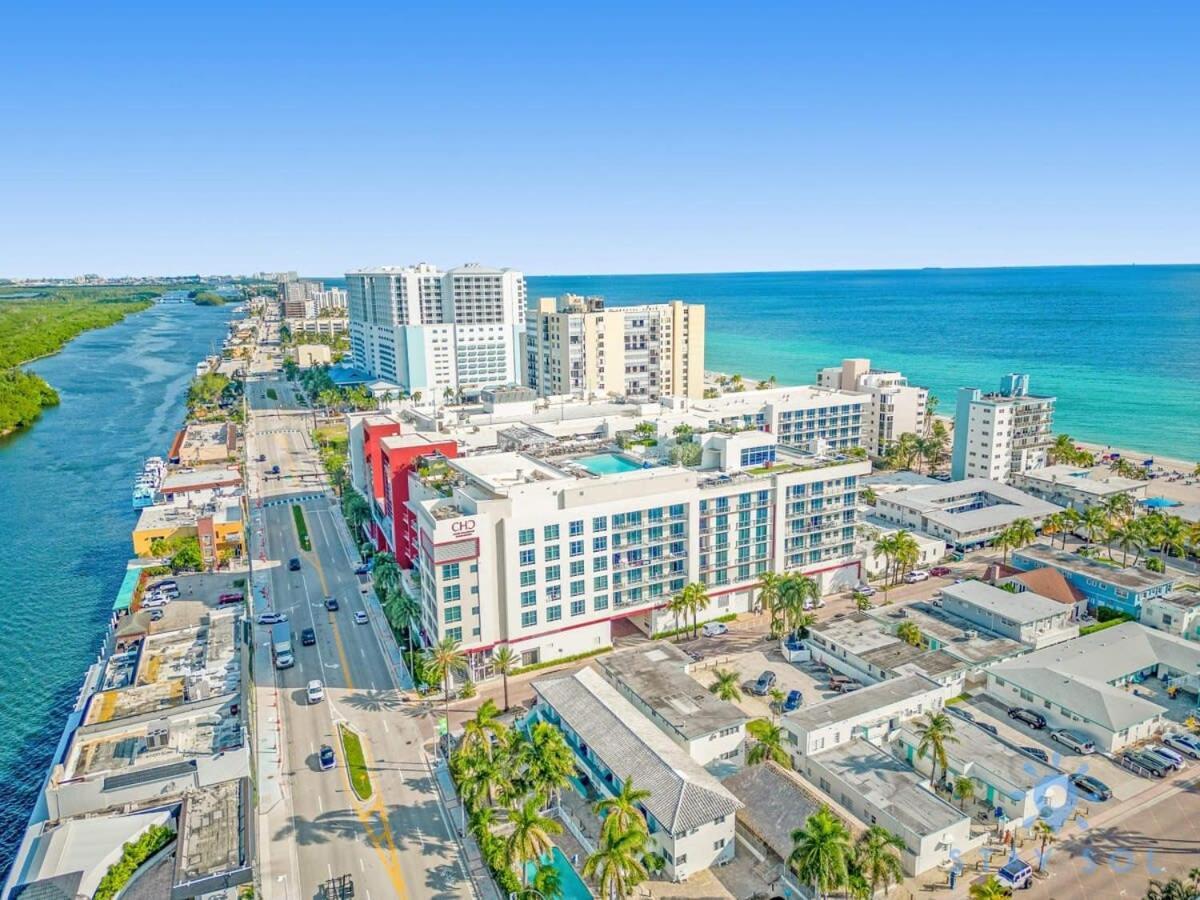 Rooftop Pool - Balcony - Hollywood Beach Broad - Walk Exterior photo