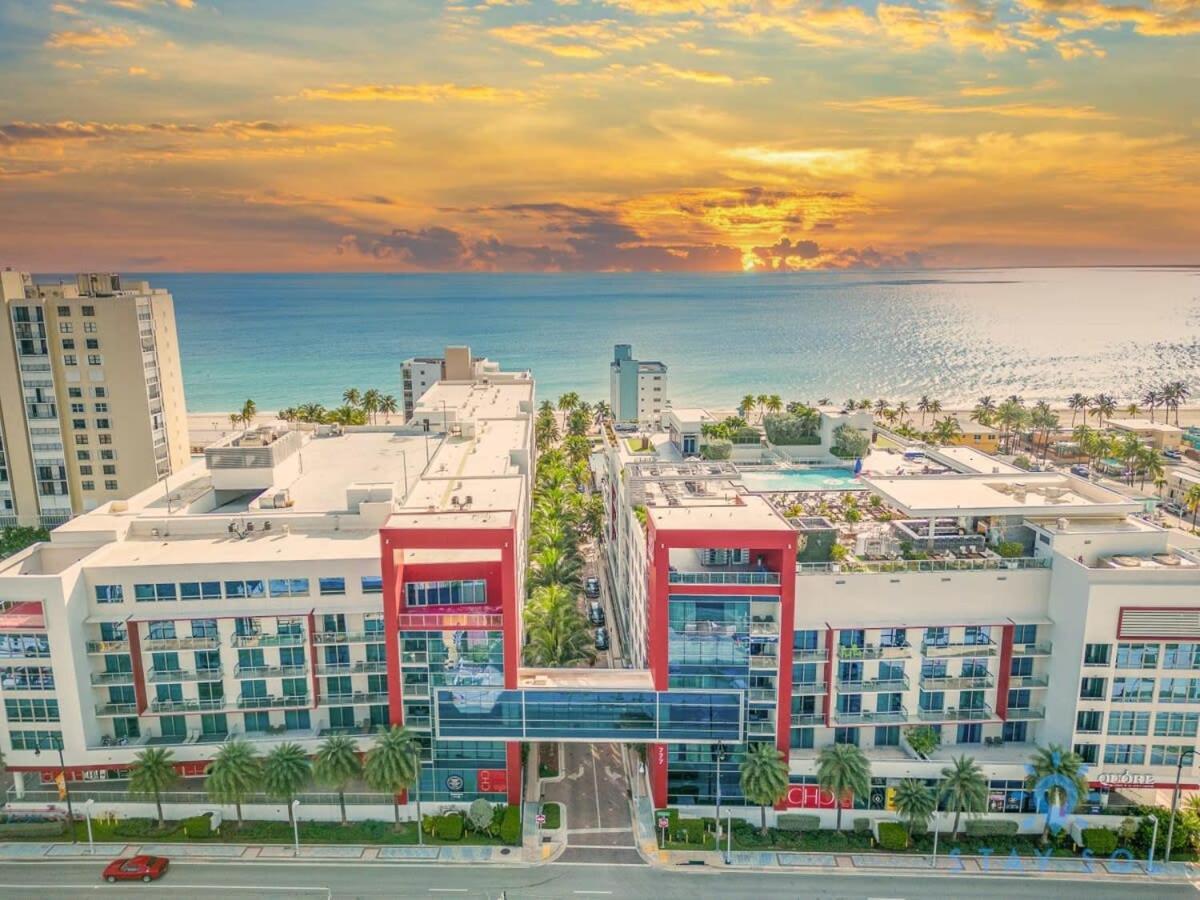 Rooftop Pool - Balcony - Hollywood Beach Broad - Walk Exterior photo