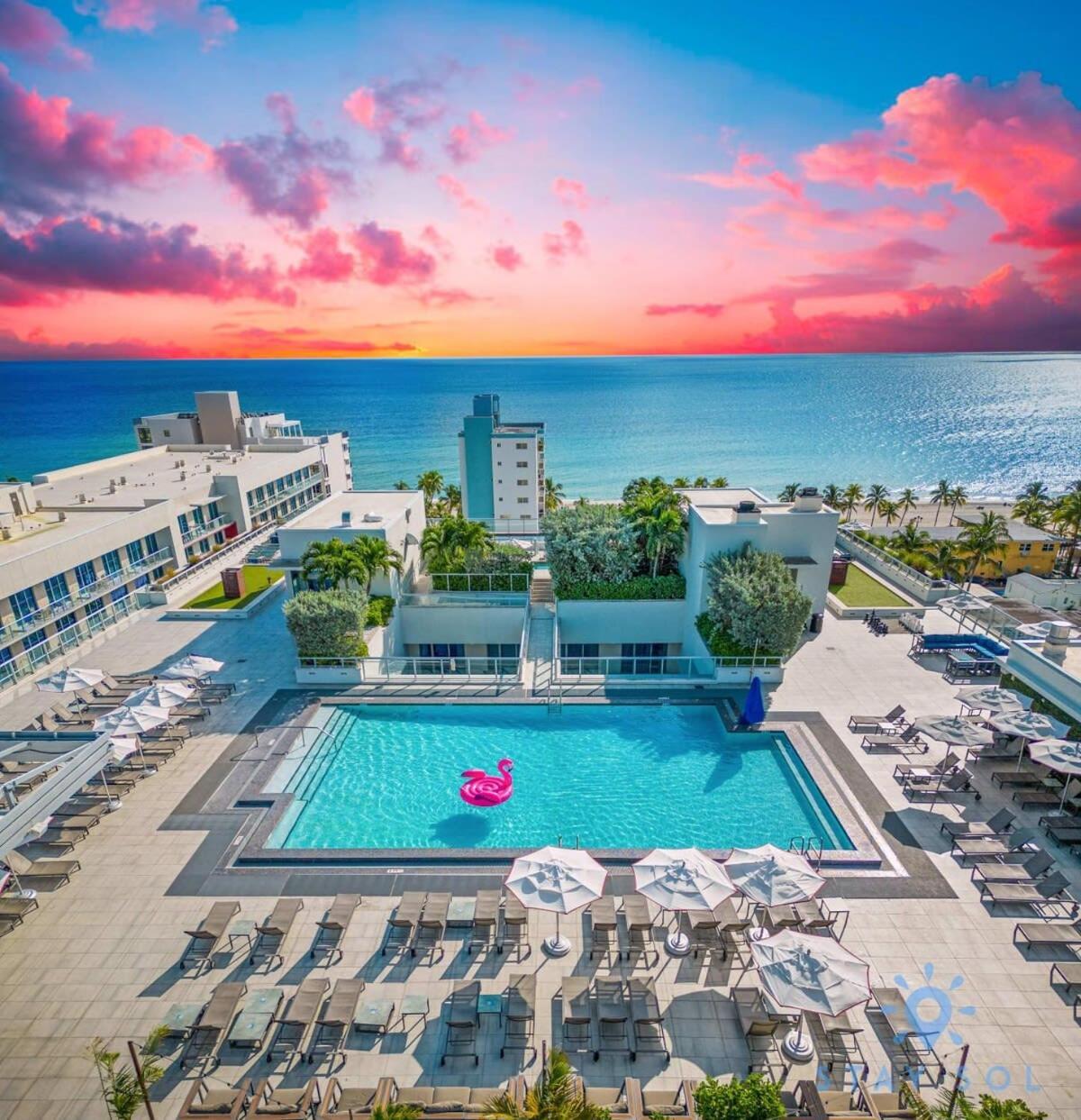 Rooftop Pool - Balcony - Hollywood Beach Broad - Walk Exterior photo