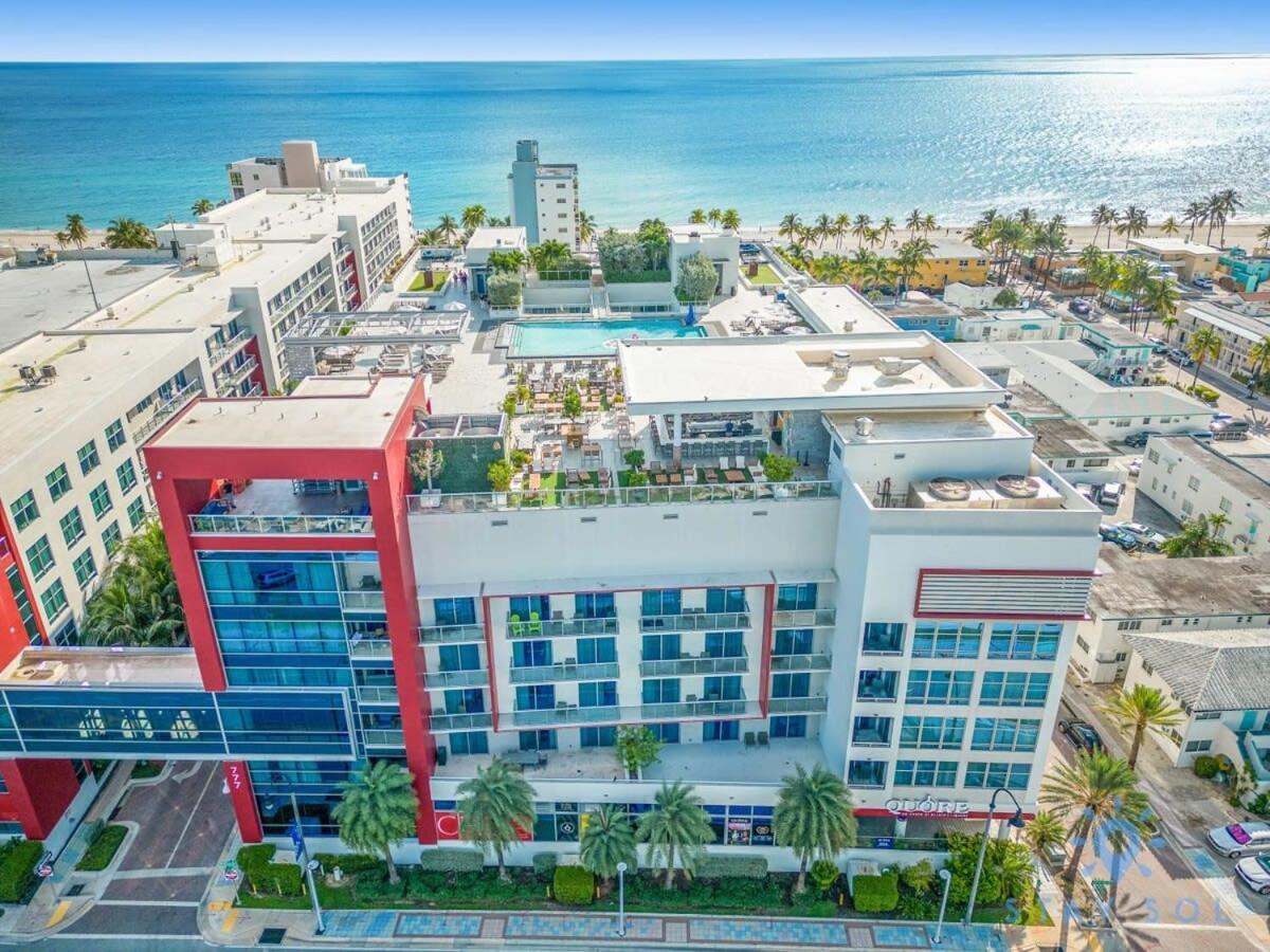 Rooftop Pool - Balcony - Hollywood Beach Broad - Walk Exterior photo