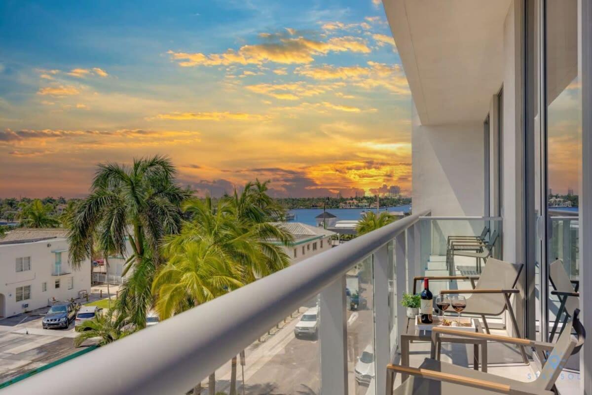 Rooftop Pool - Balcony - Hollywood Beach Broad - Walk Exterior photo